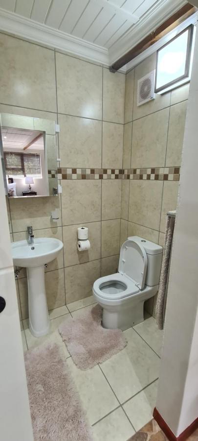 Mountain View Guesthouse Vanrhynsdorp Exterior photo